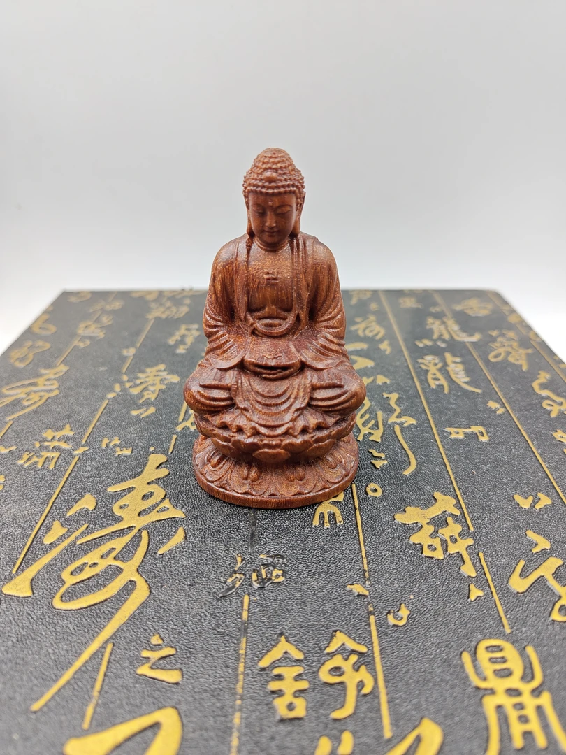 金丝檀木如来摆件(高品质)