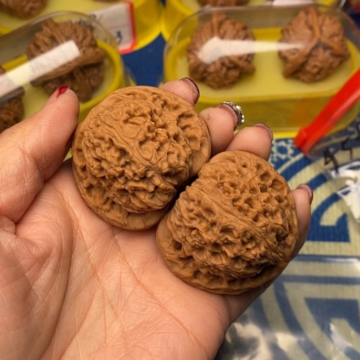 心***成桃核吊坠南疆石核桃