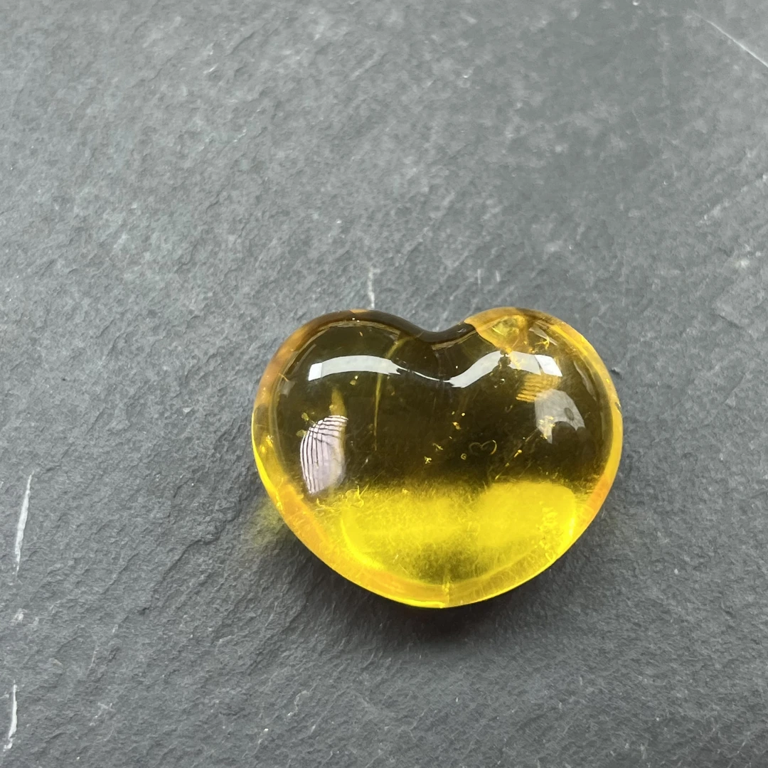 A390天然蜜蜡琥珀纯净水爱心吊坠