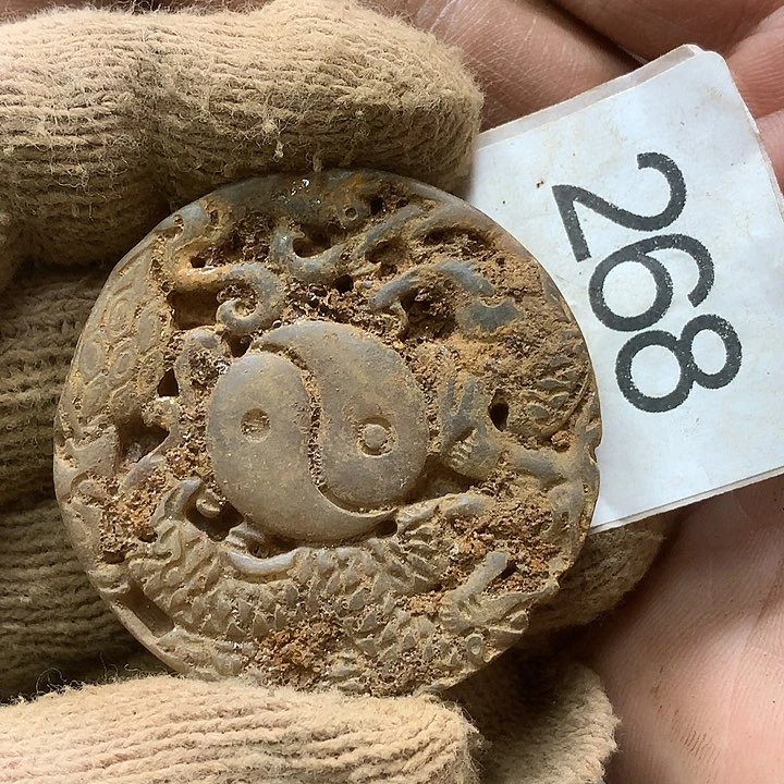 未镶嵌和田玉挂件