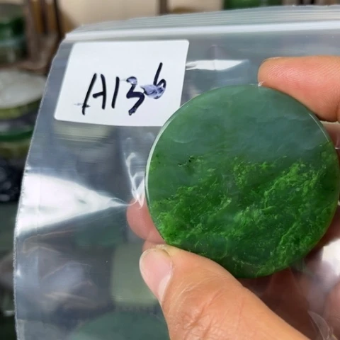 和田玉珠宝半成品未镶嵌广*