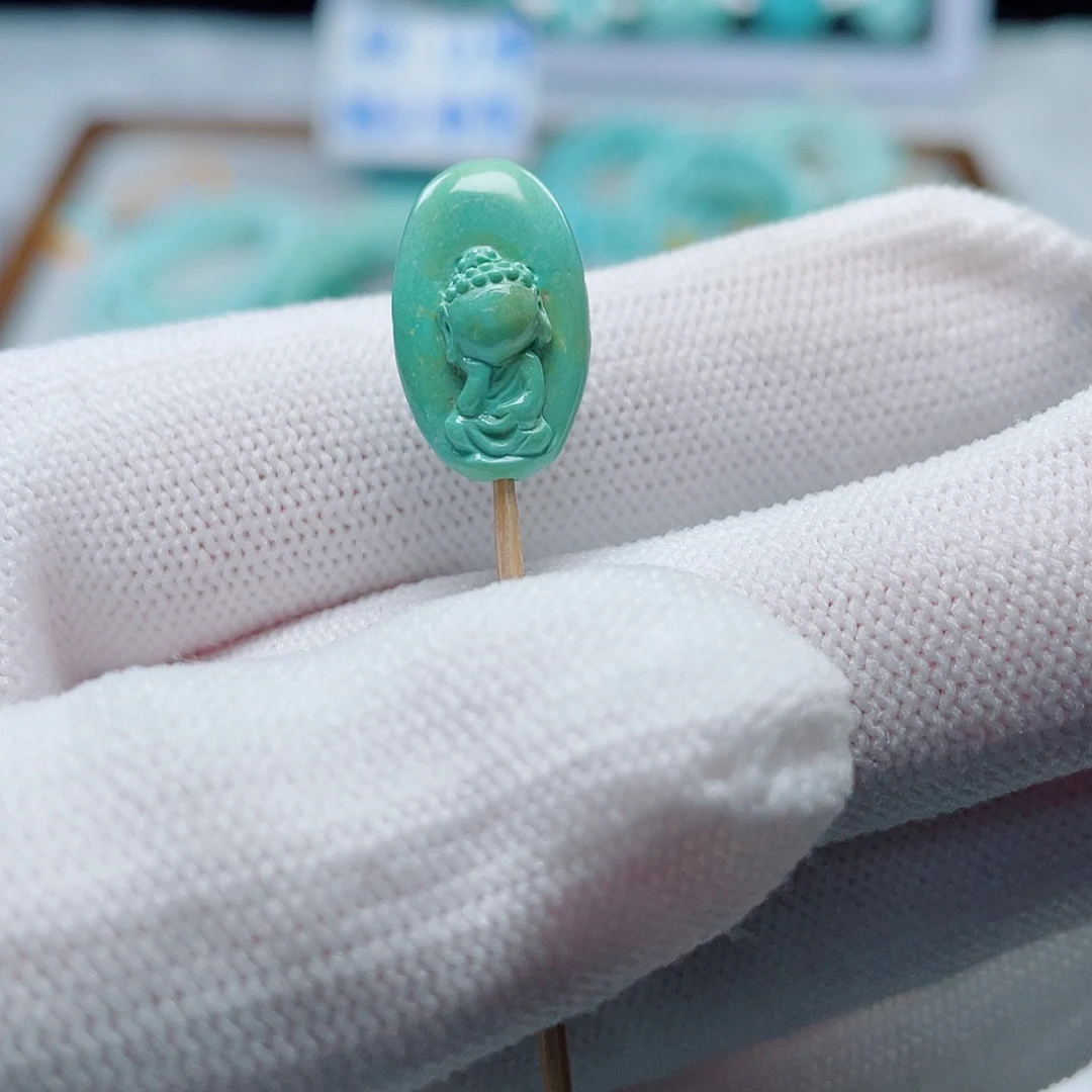 绿松石未镶嵌珠宝奇石