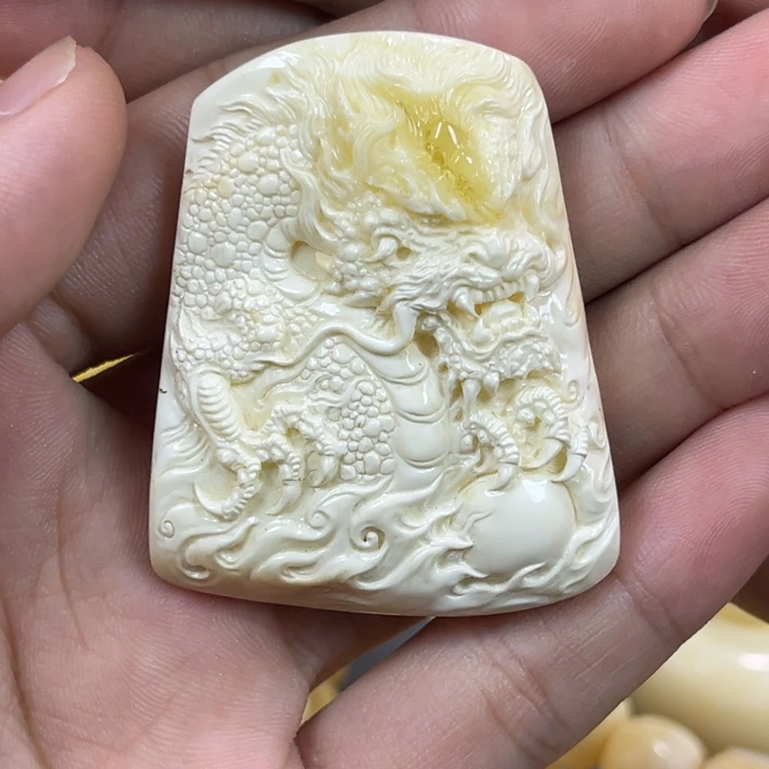 手串琥珀未镶嵌龙牌