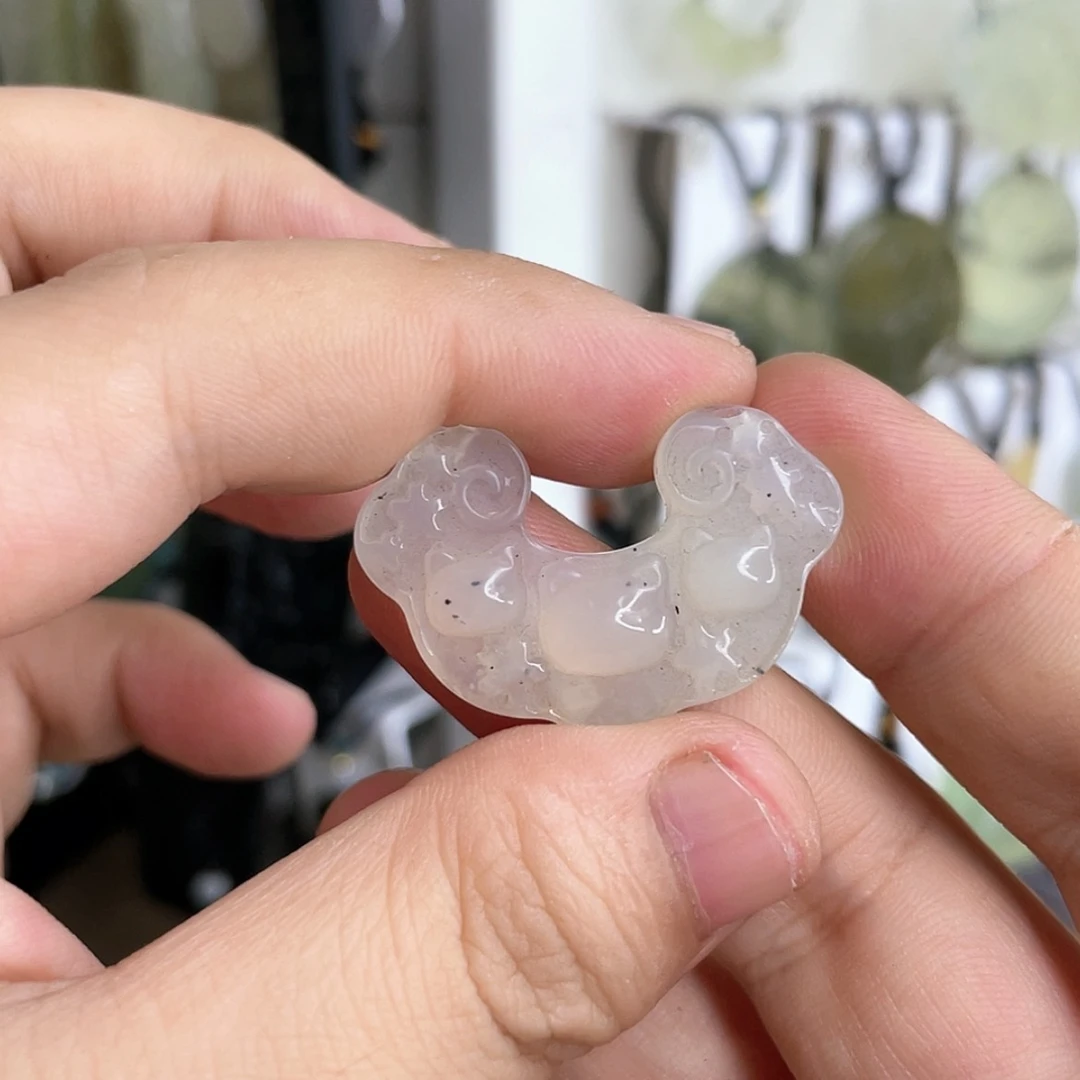 【闪购商品】岫玉未镶嵌颈饰长命锁