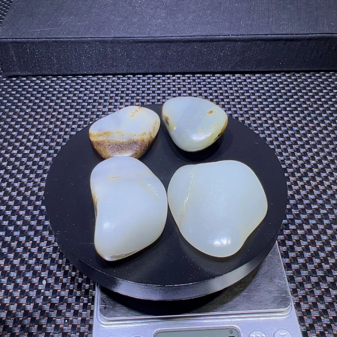 吊坠(不含链)未镶嵌和田玉（子料）224