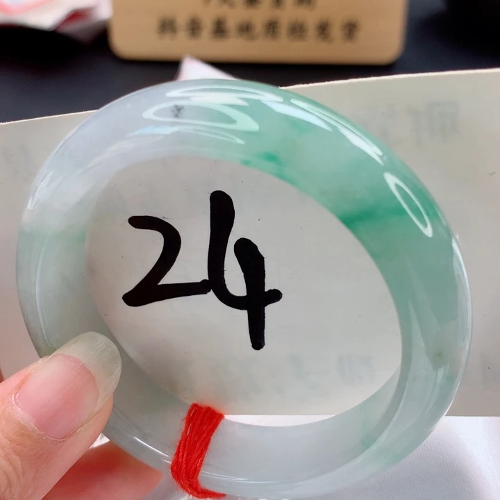 未镶嵌手镯翡翠高货微瑕