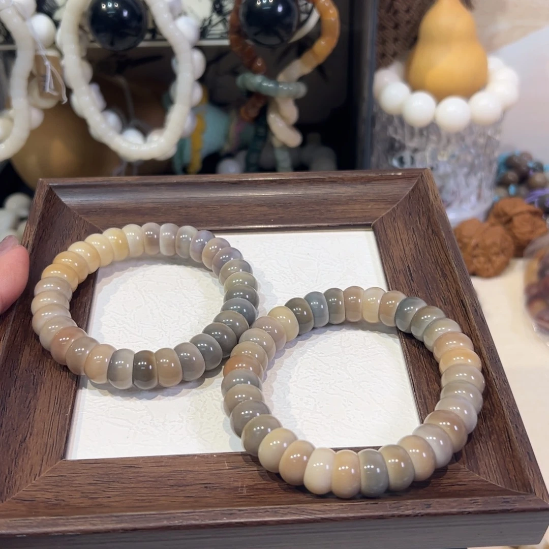 吊坠菩提根/象牙果空心小碗卡13微瑕