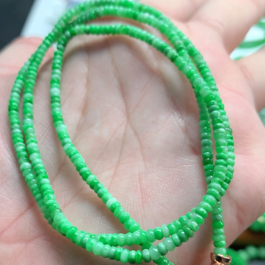 翡翠未镶嵌手链翡翠