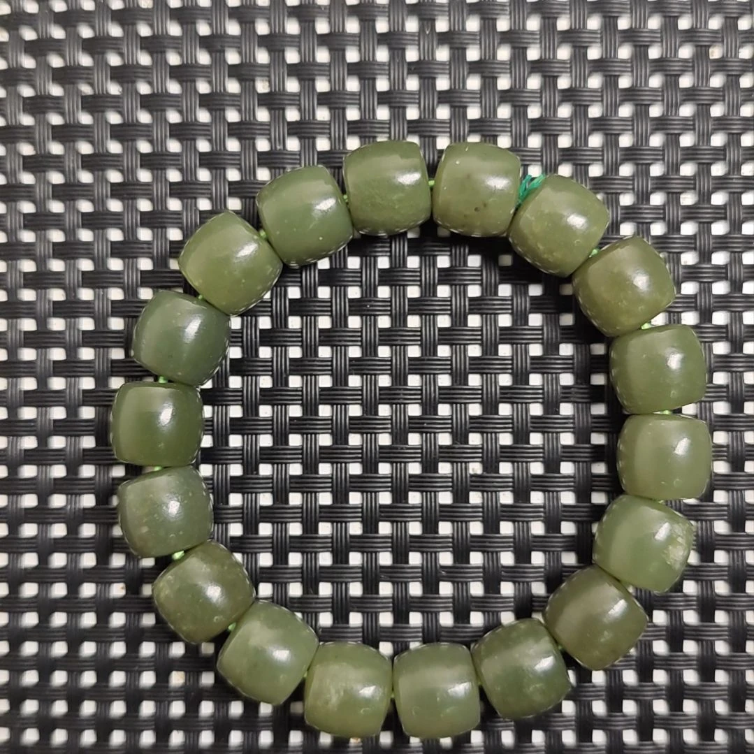 和田玉未镶嵌手串