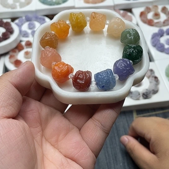 石英质玉（非洲翠）合金手串