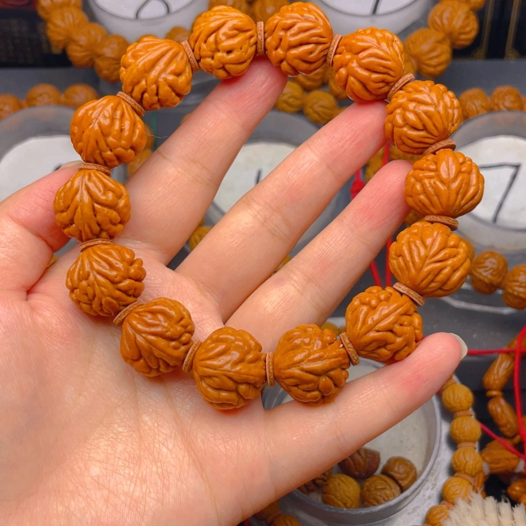 吊坠桃核原装豹子头1.9