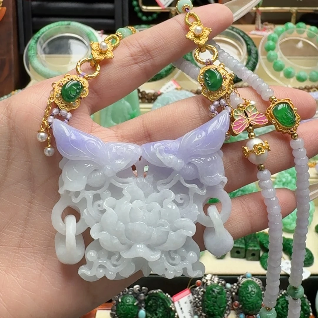 翡翠未镶嵌颈饰翡翠吊坠