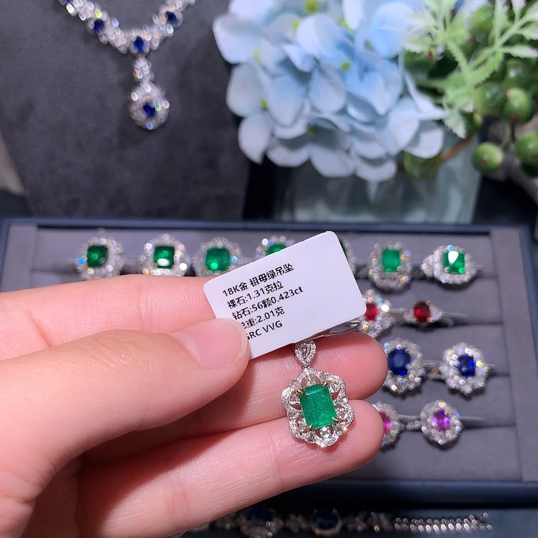 吊坠18K金镶嵌祖母绿