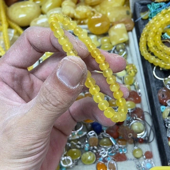 未镶嵌蜜蜡裸石多样性发货