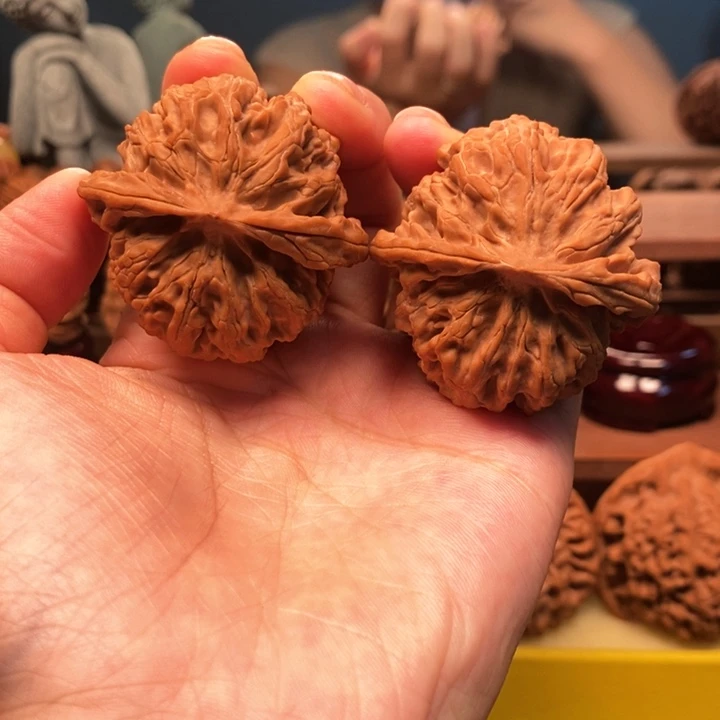 哄***哄摆件核桃苹果园全品