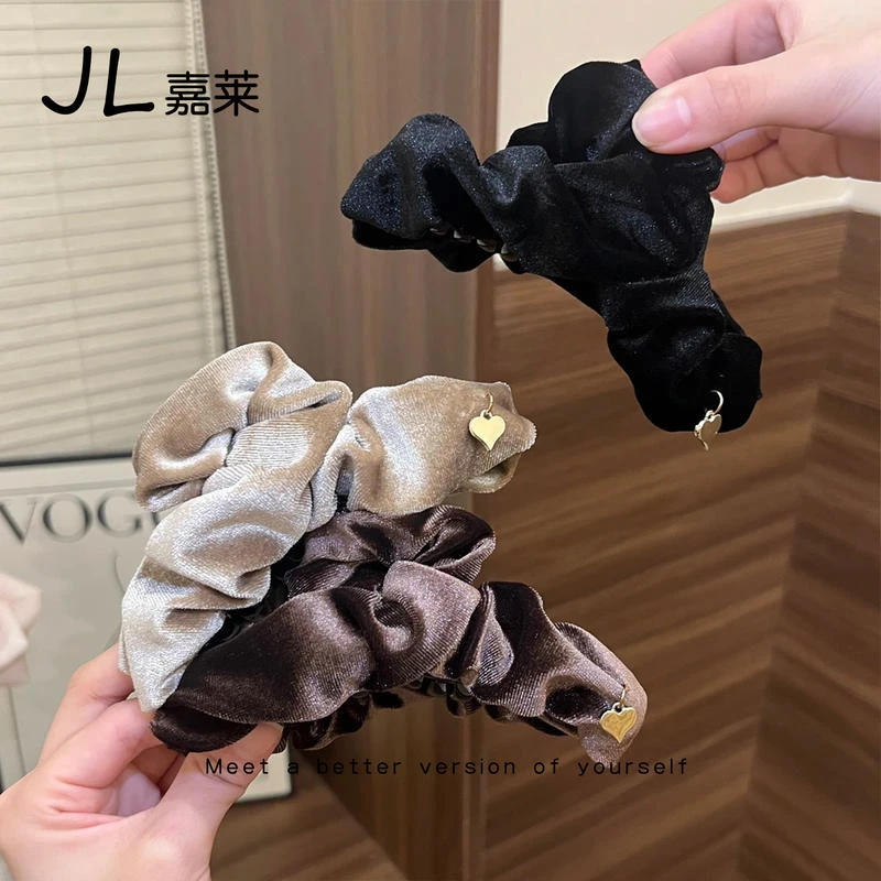 发卡温柔丝绒褶皱抓夹女2025新款大号发后脑勺盘发鲨鱼夹复古花草