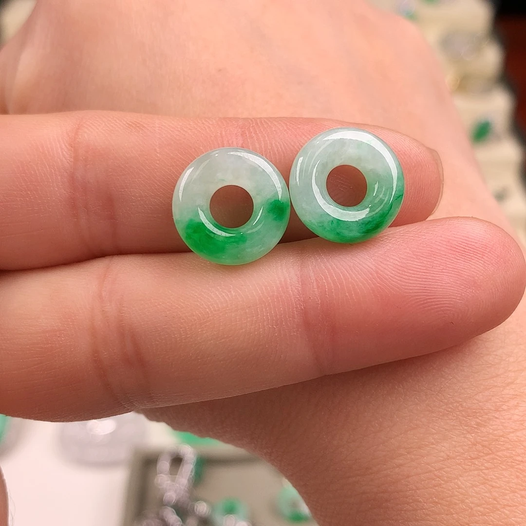 未镶嵌翡翠耳饰缅料