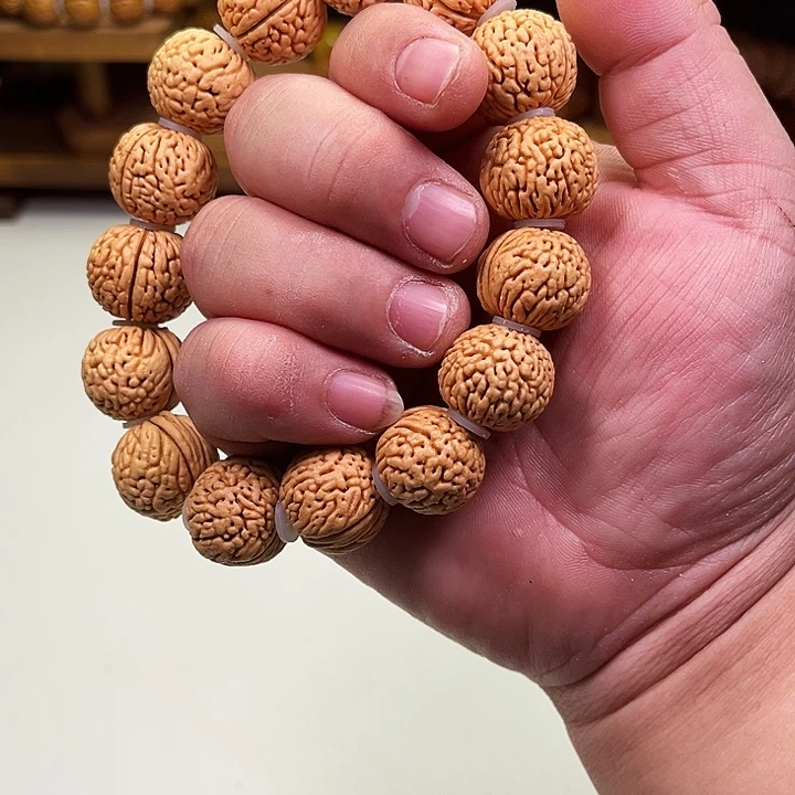 明***哥桃核手串啦啦啦啦啦