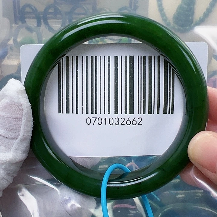 未镶嵌手镯和田玉微瑕5960