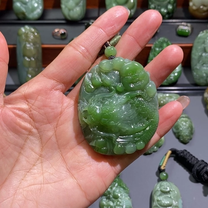 未镶嵌和田玉挂件