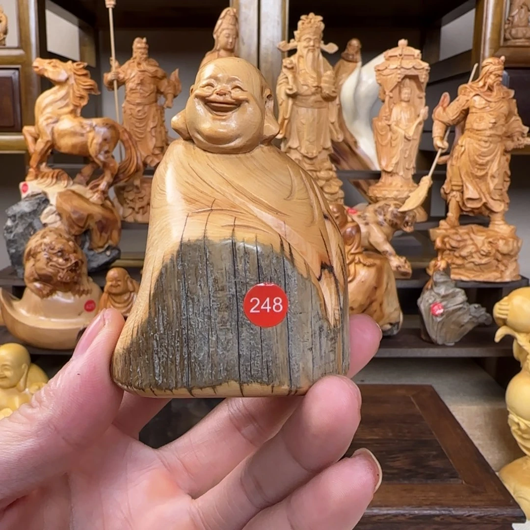 崖柏小木匠艺雕一物一拍