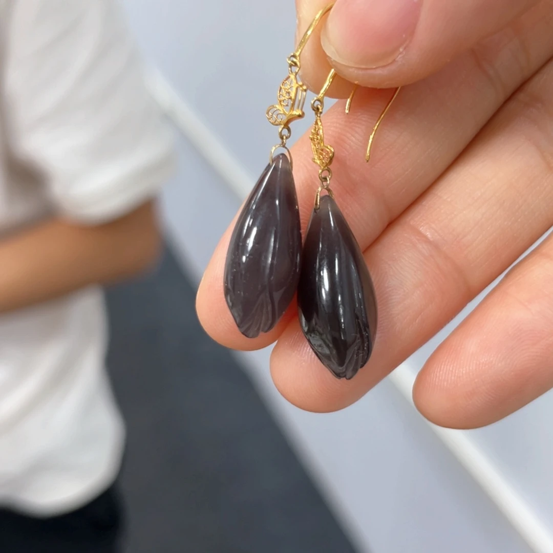 和田玉18K金镶嵌耳饰