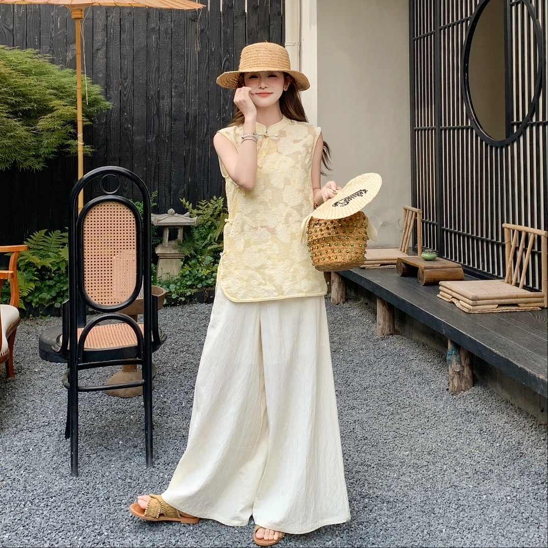 国风气质感温柔套装女士2025夏季新款蕾丝刺绣背心阔腿裤两件套