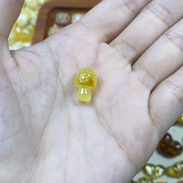 ღ***ღ橄榄核吊坠蘑菇点菜