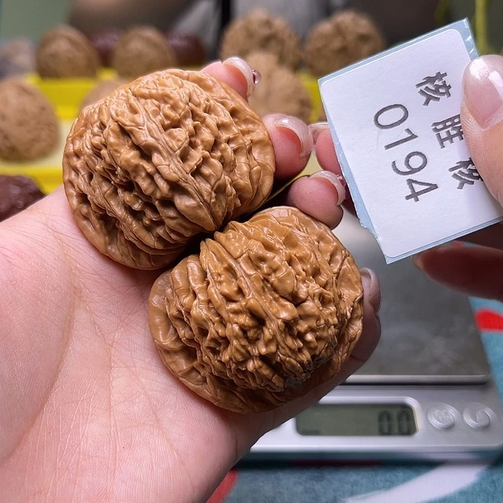 文玩核桃把件四座楼45.0194