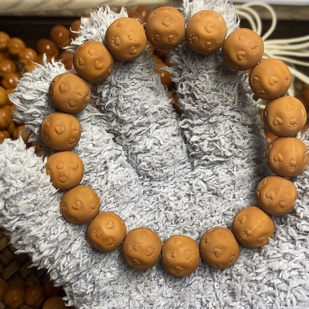 白***薇吊坠猴头核桃全品爱心猫爪奶酪球