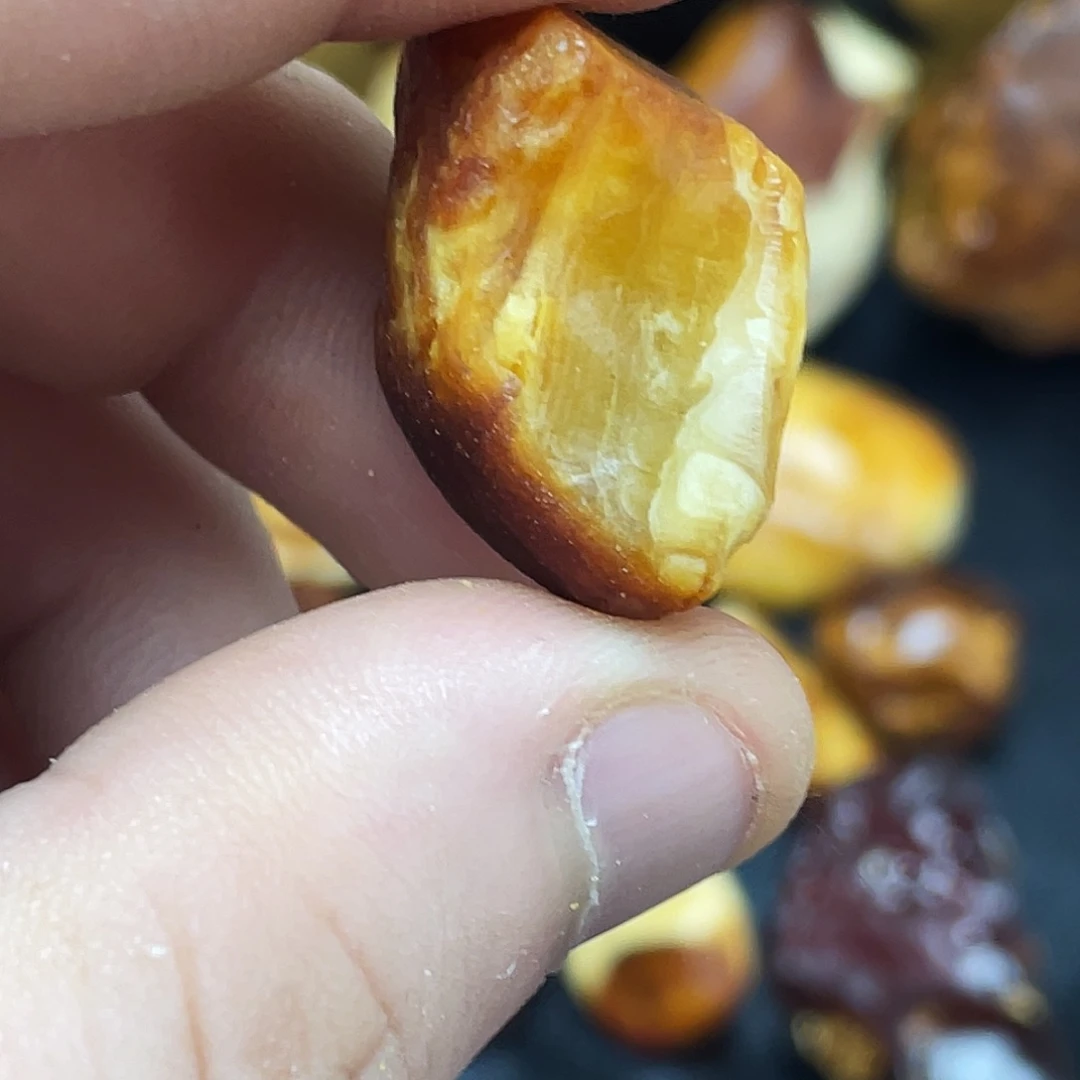 定制琥珀未镶嵌定制