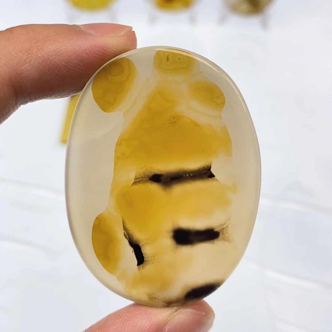 玛瑙/玉髓未镶嵌珠宝半成品