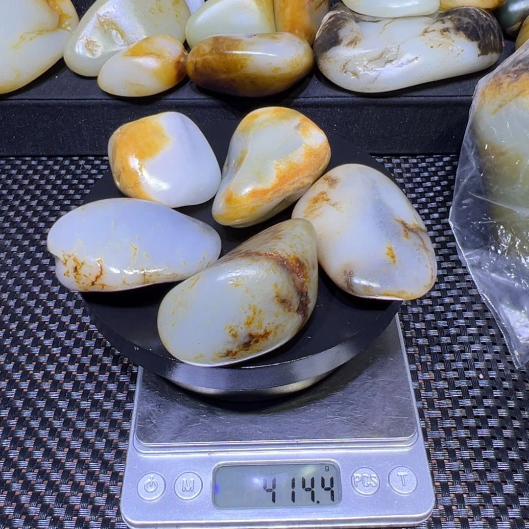 和田玉（子料）未镶嵌吊坠(不含链)414克