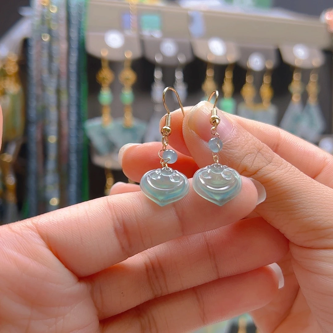 未镶嵌翡翠耳饰翡翠