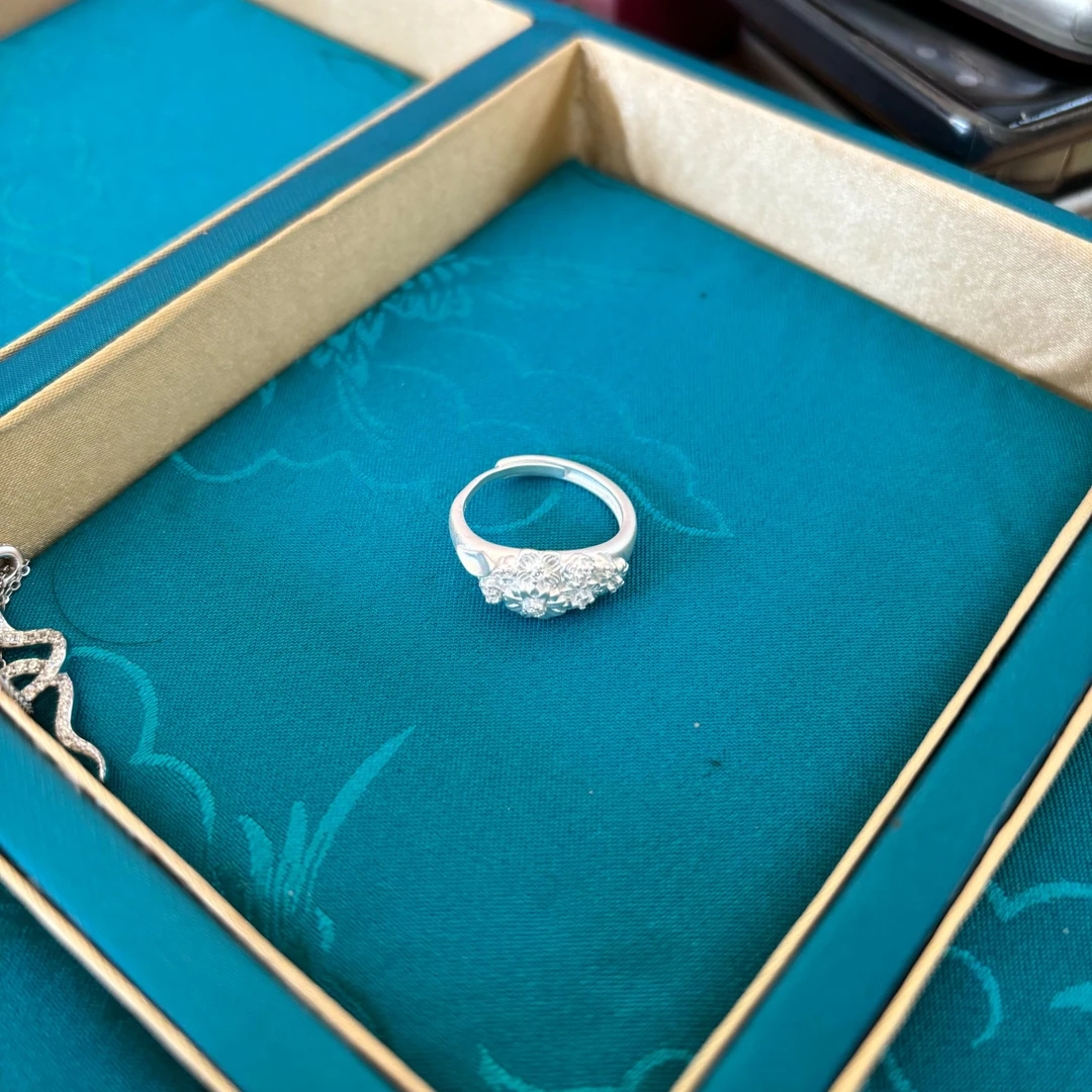 云银雪山 925银戒指 XFF739【银华花戒】925银