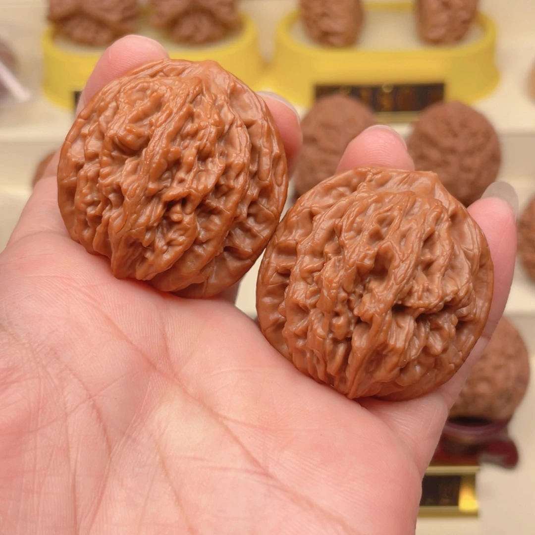 文玩核桃把件爆肉狮虎兽39