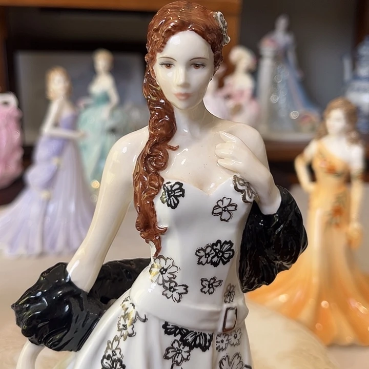 杯欧洲中古瓷器摆件