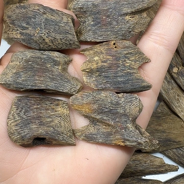 无***双沉香沉香碎屑14. 2克