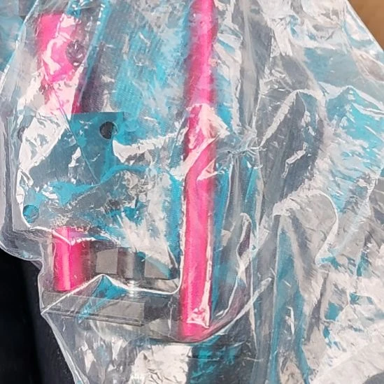 灯架一套红色的灯架