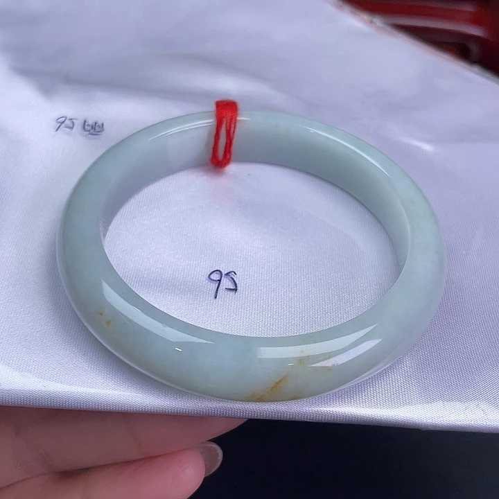 翡翠未镶嵌手镯56圈正圈