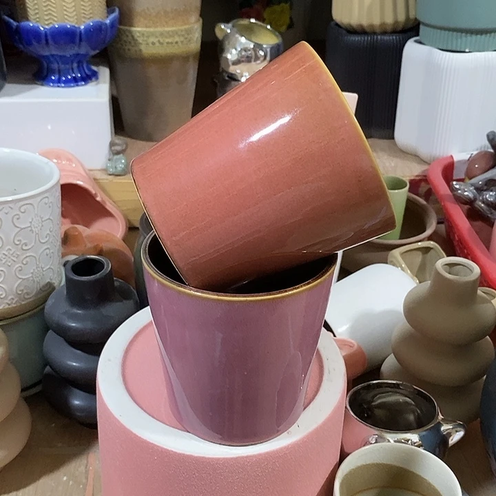 摆件陶盆有孔 瑕疵大 介意勿拍