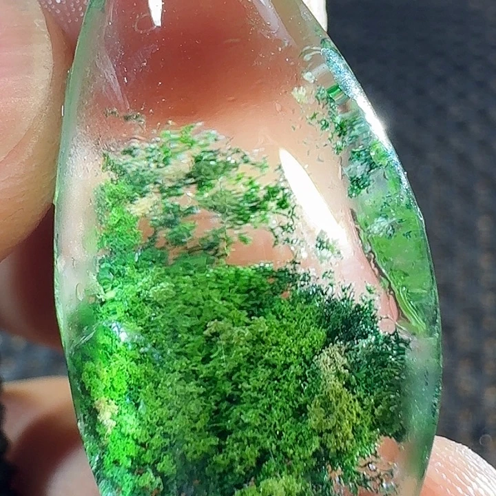 未镶嵌颈饰水晶宁**远