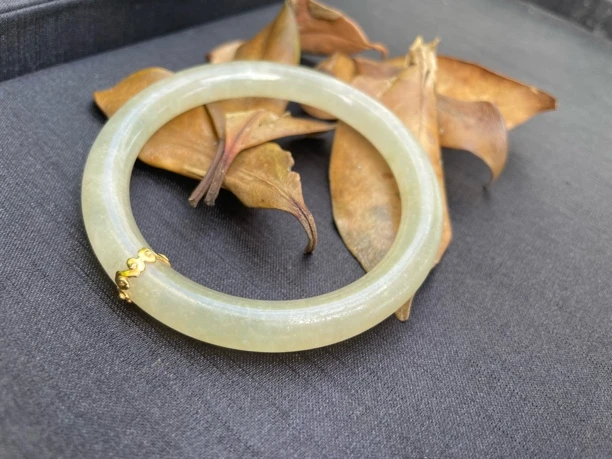 【汉承】早期糯冰圆条老翡翠