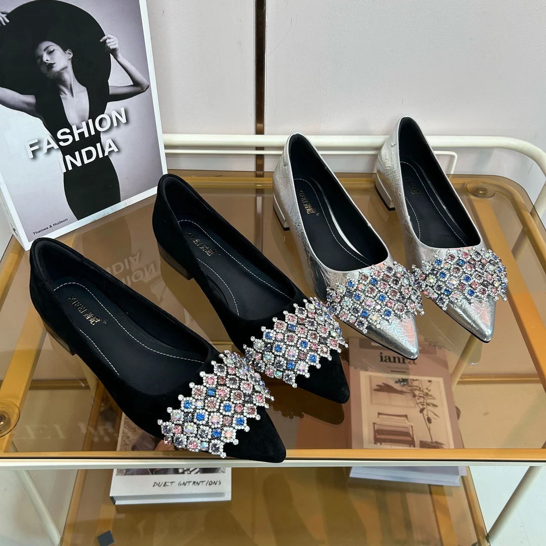 D26073 夏季新款璀璨水钻尖头魅力精致时尚浅口平底女鞋