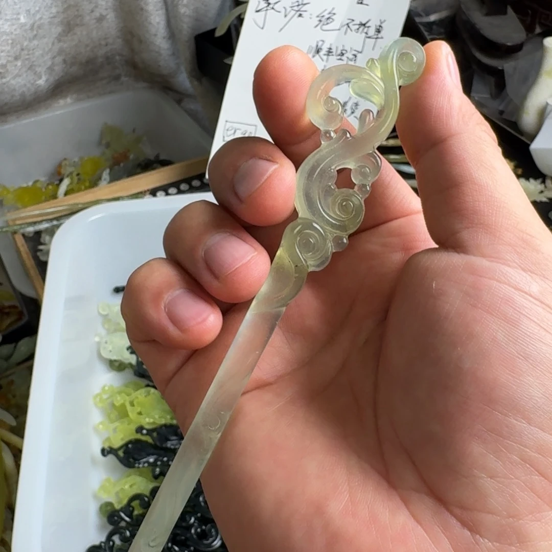 蛇纹石玉未镶嵌发饰