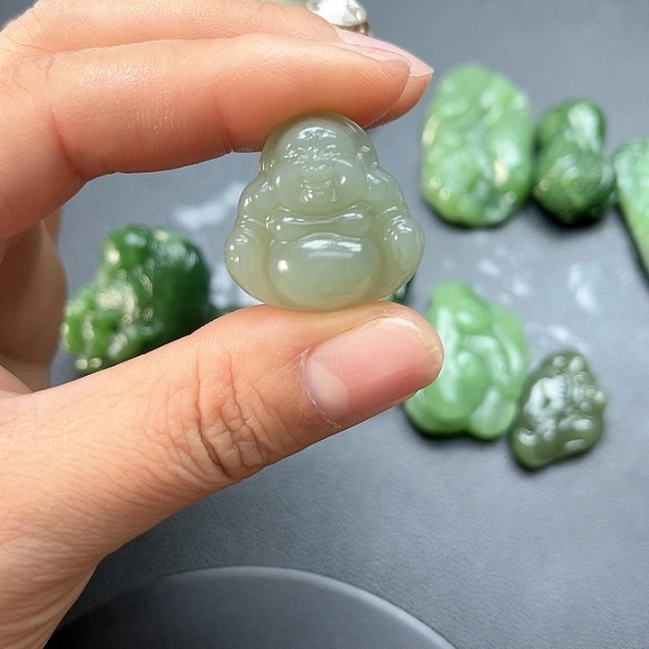 【闪购商品】颈饰未镶嵌和田玉