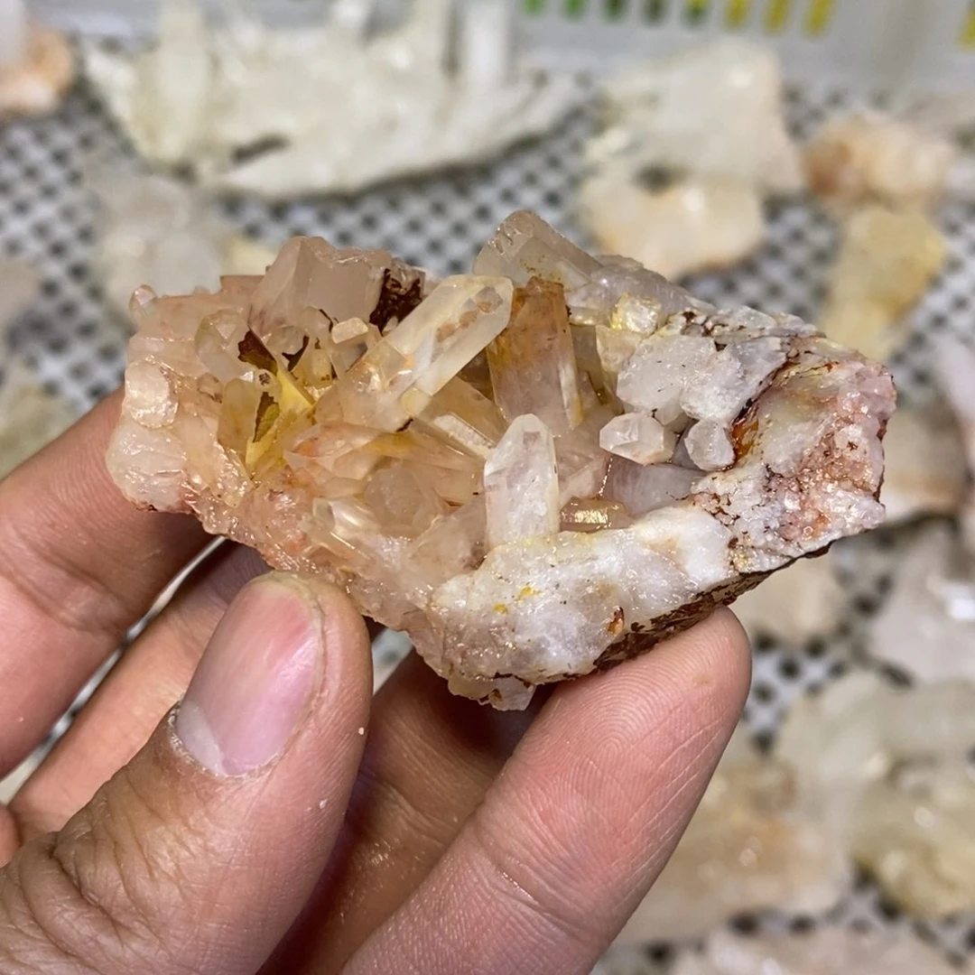 水晶原石摆件未镶嵌水晶