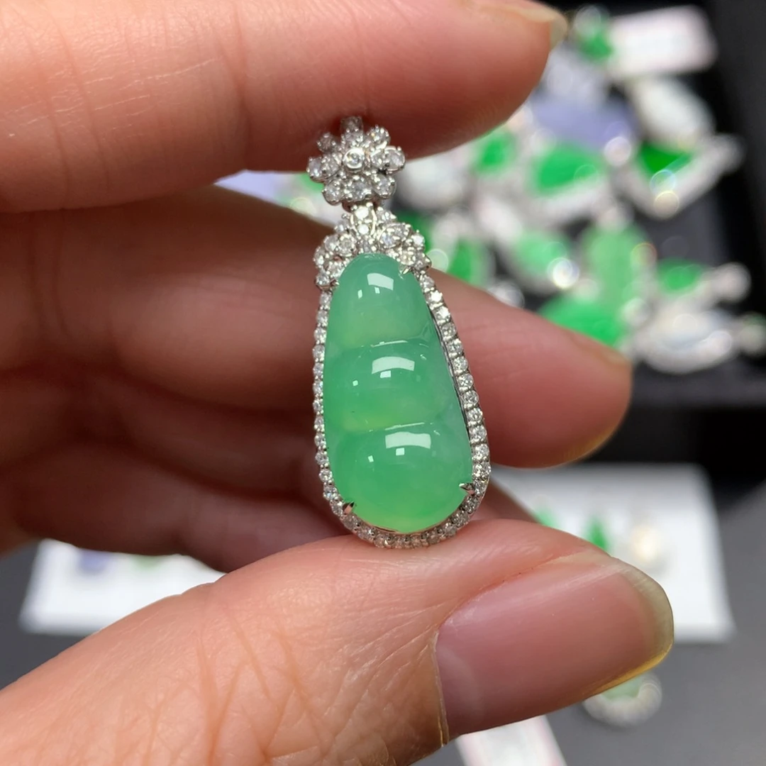 翡翠18K金镶嵌吊坠(不含链)