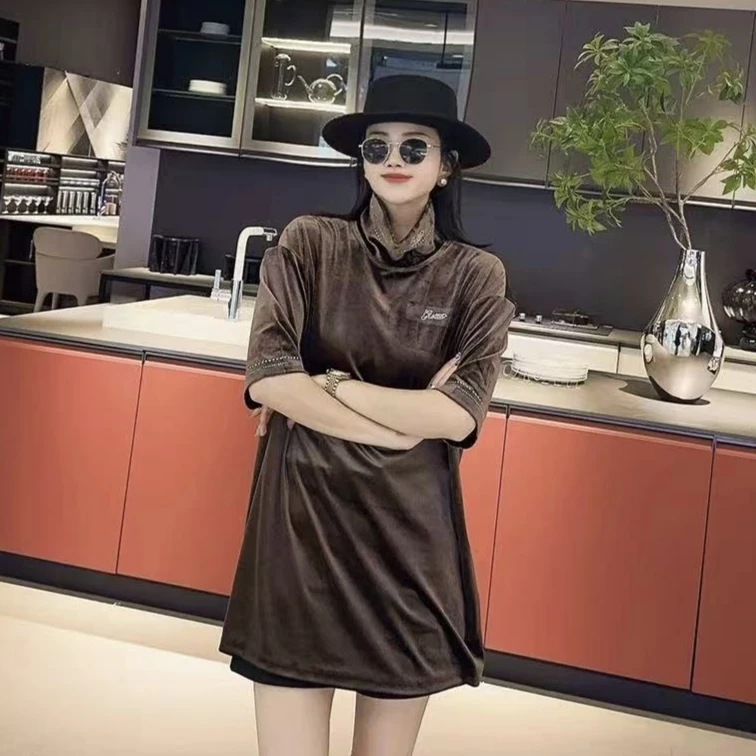 2025秋季新款胖MM大码时尚高领烫钻宽松遮肉显瘦百搭丝绒短袖T恤