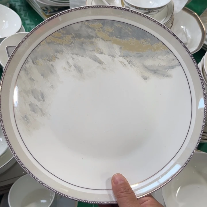 瓷片海岸十寸大盘两个微瑕